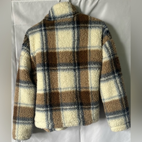 Thread & Supply Sherpa Cozy Soft Pullover Women’s M‎ Cream Blue Tan Plaid NWOT - Picture 2 of 10